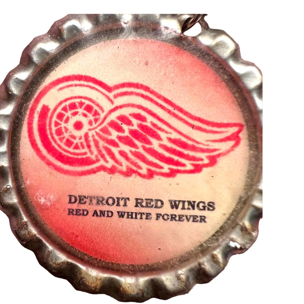 Detroit Red Wings Bottle Cap Necklace